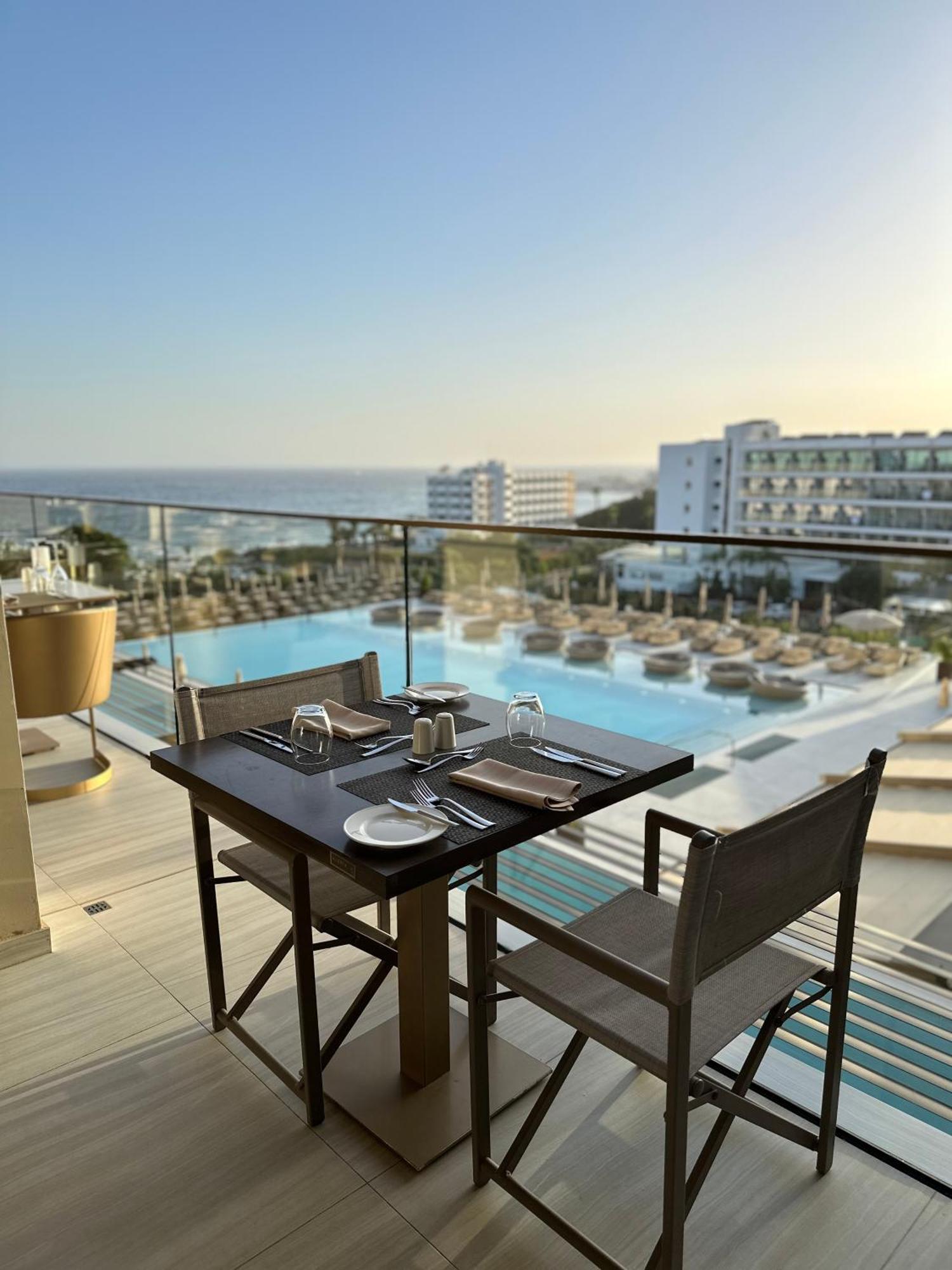 Amarande (Adults Only) Agia Napa Exterior foto A table set for dinner
