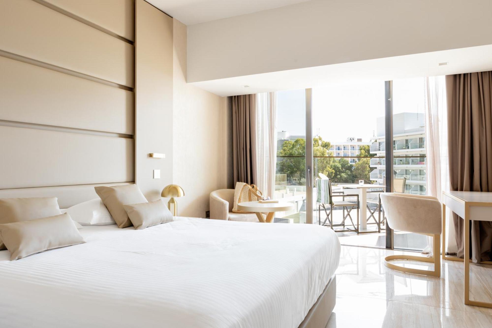 Amarande (Adults Only) Agia Napa Exterior foto Deluxe room